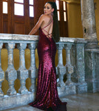 Ravissante robe de soirée à paillettes avec col en V couleur rubis