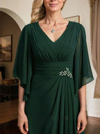 Vestido de Mãe da Noiva em Chiffon, Comprimento até ao Chão, Decote em V, Modelo Coluna com Pregas e Bordados de Lantejoulas