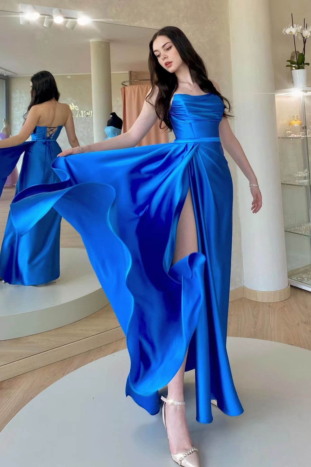 Robe de bal sans bretelles, dos ouvert, sans manches, fendue avec volant