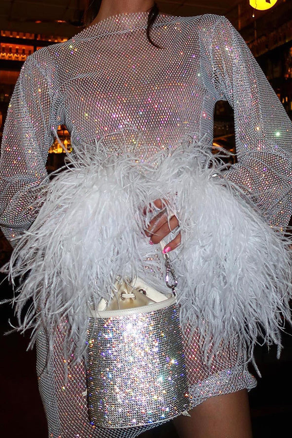 Robe de soirée mini à manches en plumes et tissu à strass Surprise Nocturne