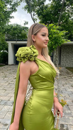 Vestido largo ajustado para fiesta y baile de graduación verde oliva con un solo hombro Vestido de noche para baile de graduación Y8009