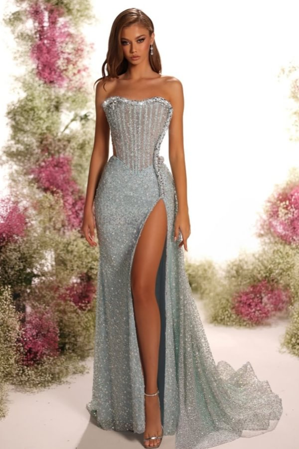 Vestido de baile sem alças sem mangas com lantejoulas plissadas e corte comprido