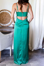 Vestido largo con abertura en el busto y corsé de satén de tacto lujoso y atemporal 