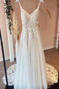 Sweetheart Tulle A Line Wedding Dress With Spaghetti Straps And Applique Lace