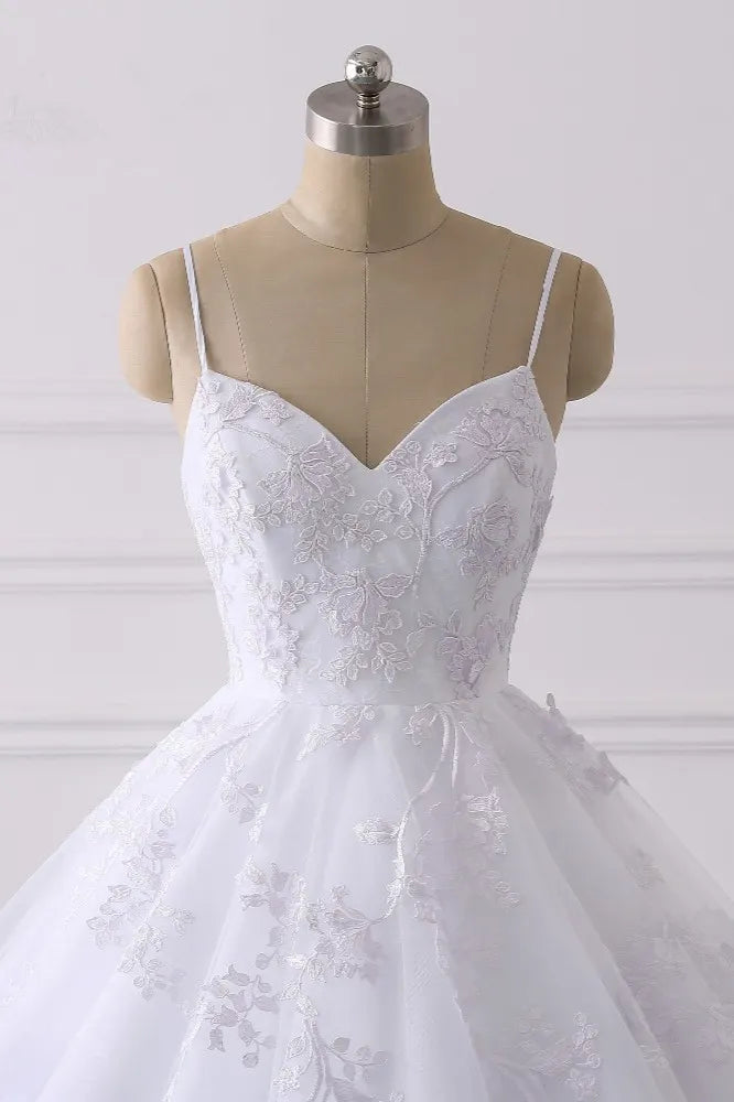 Vintage Spaghetti Strap Tulle V Neck Wedding Dress With Appliques Lace