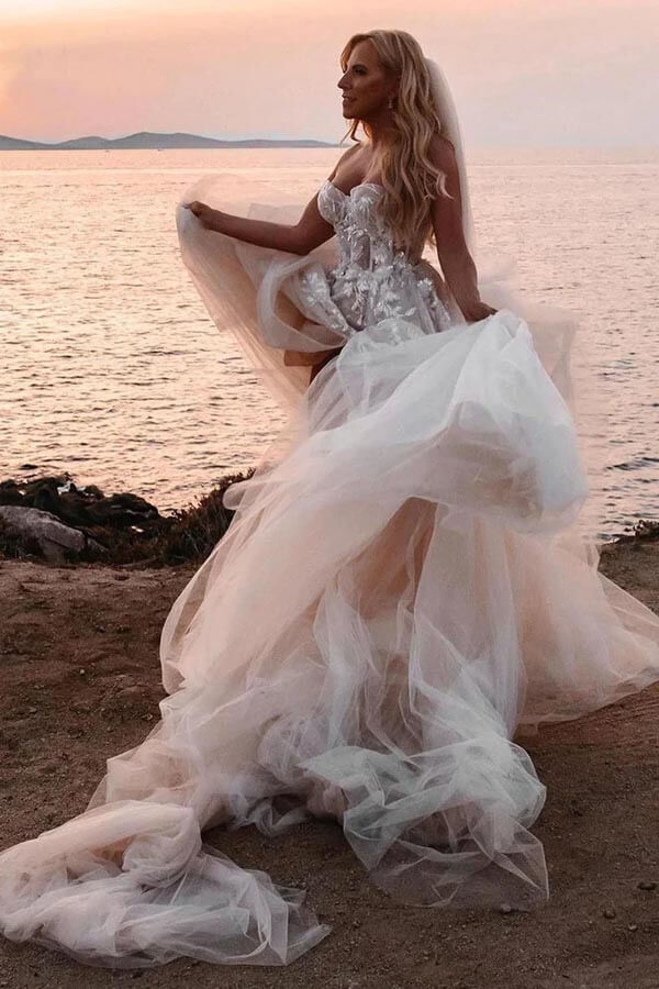 A-line Sweetheart Lace Appliques Boho Long Wedding Dress