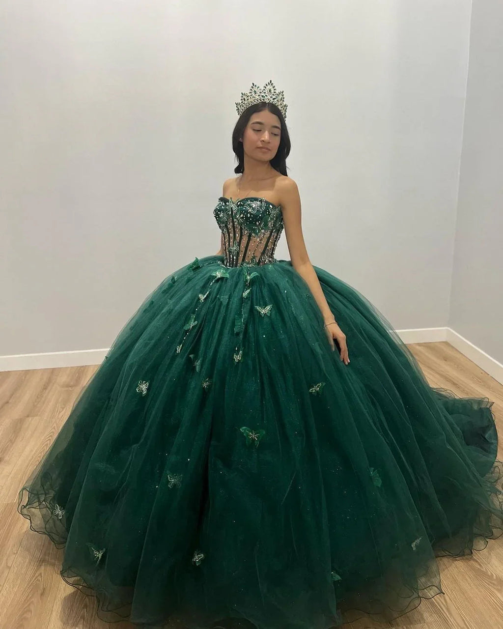 Robe de bal en tulle vert avec papillons, robe de seize ans, robe de quinceañera verte Y2344