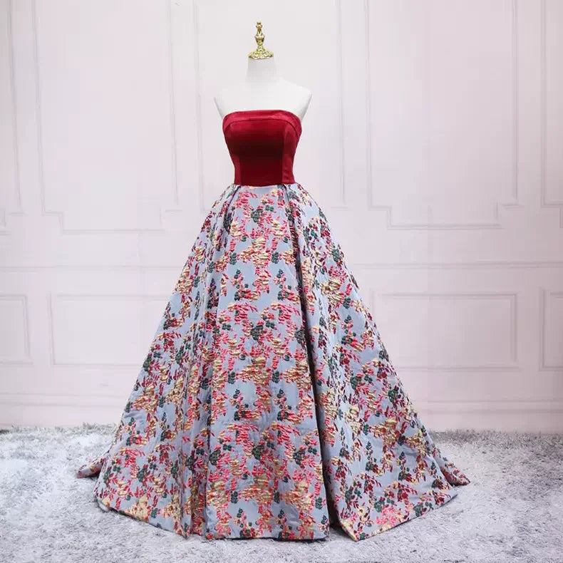 Vestido de Festa Vintage com Estampado de Flores e Sem Alças s17