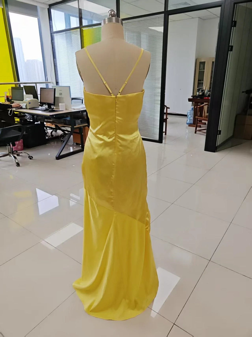 Vestidos de fiesta largos de satén con tirantes finos, línea en A, corsé plisado, para damas de honor, vestido formal con abertura
