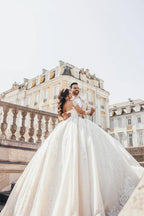 Ball Gown Floor-Length Stain Long Sleeve Appliques Sweetheart Tulle Wedding Dresses with Beadings