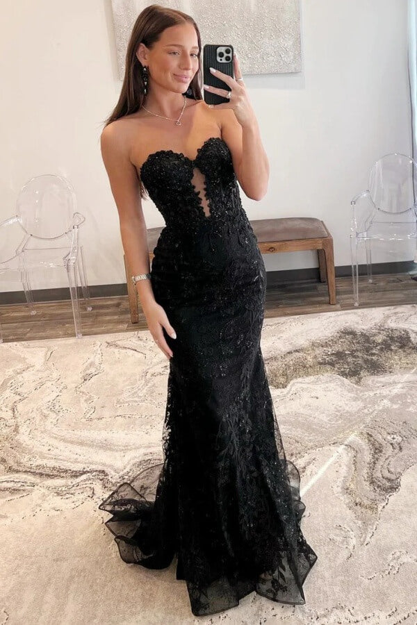 Robe de bal longue à décolleté en cœur avec fente, ornée d'appliques en dentelle sirène en tulle