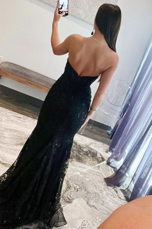 Robe de bal longue à décolleté en cœur avec fente, ornée d'appliques en dentelle sirène en tulle