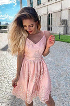 Blush Pink A-line Spaghetti Straps Homecoming Dresses With Lace Appliques