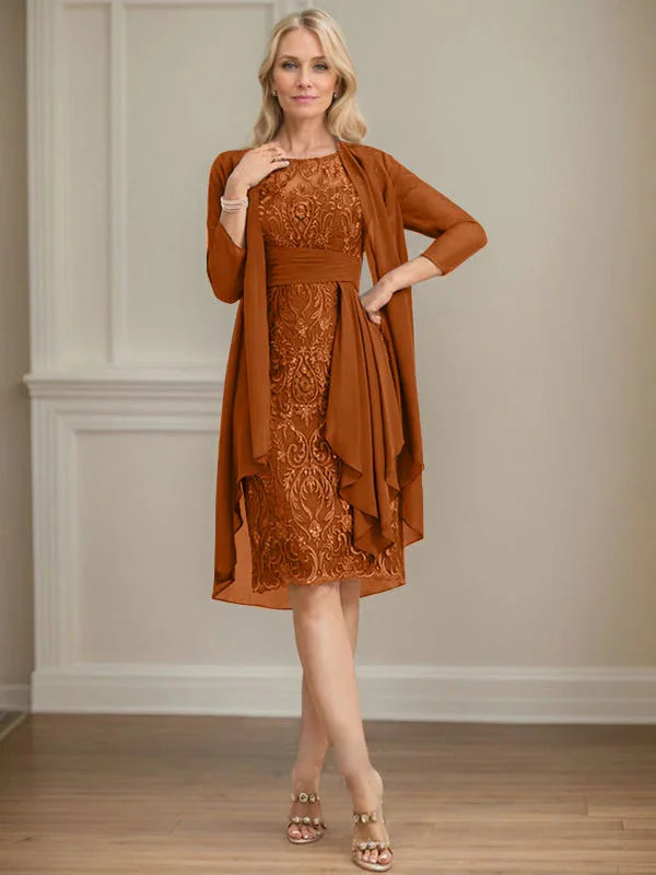 Etui/Säulenförmiges Kleid mit Illusion, knielang, aus Spitze und Chiffon, Brautmutterkleid mit herabfließenden Rüschen und Pailletten
