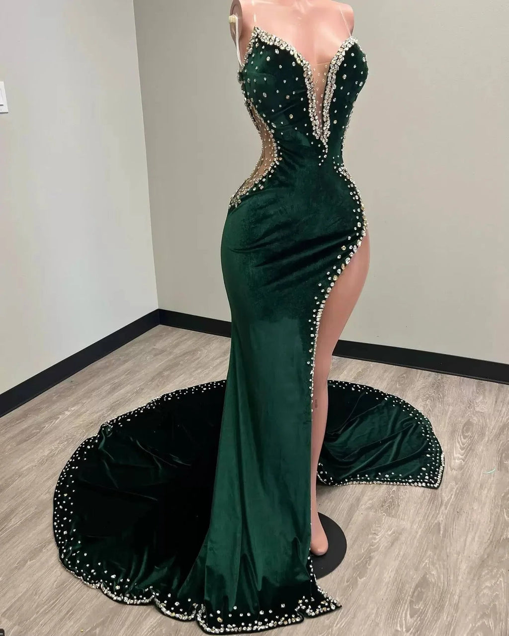 Robe de bal longue verte en velours, sexy, sans bretelles, fendue, sur mesure pour femme Y1422