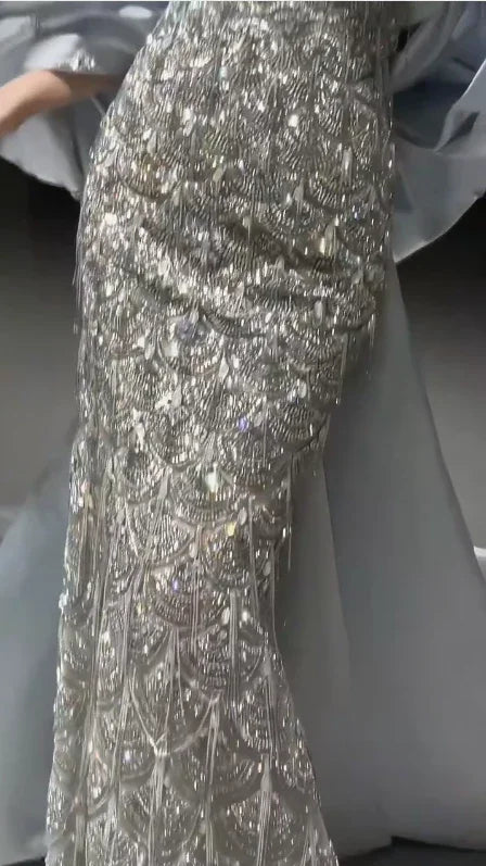 فستان سهرة طويل لامع من الساتان مزين بالخرز على شكل حورية البحر مع فيونكة Y8330