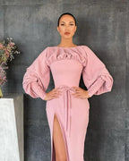 Vestido de fiesta largo de satén rosa con escote barco, mangas largas, abertura alta, puños con botones, corte recto, vestido formal para eventos Y4875