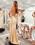 Vestido de Cetim para Baile com Alças Finas e Corte Sereia