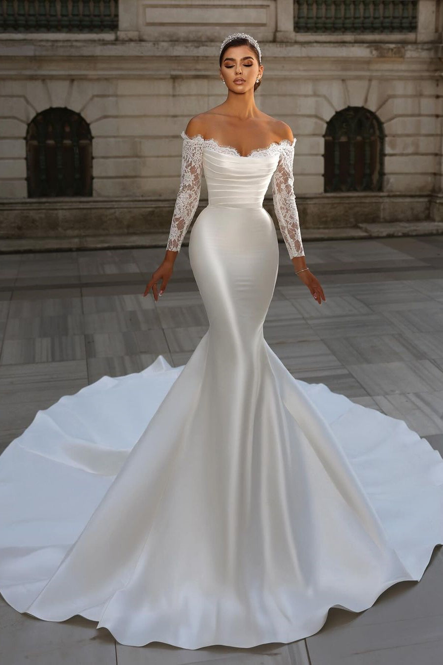 Vestido de casamento branco longo do laço da sereia fora do trem destacável do ombro