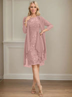 Etui/Säulenförmiges Kleid mit Illusion, knielang, aus Spitze und Chiffon, Brautmutterkleid mit herabfließenden Rüschen und Pailletten