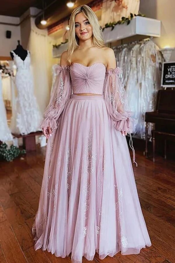 Zweiteilige Ballkleider aus Tüll mit langen Ärmeln und Applikationen