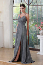 Vestido de Festa Elegante Longo em Linha A com Decote em V, Alças ao Pescoço, Seda Brilhante, Fenda Lateral e Bolso