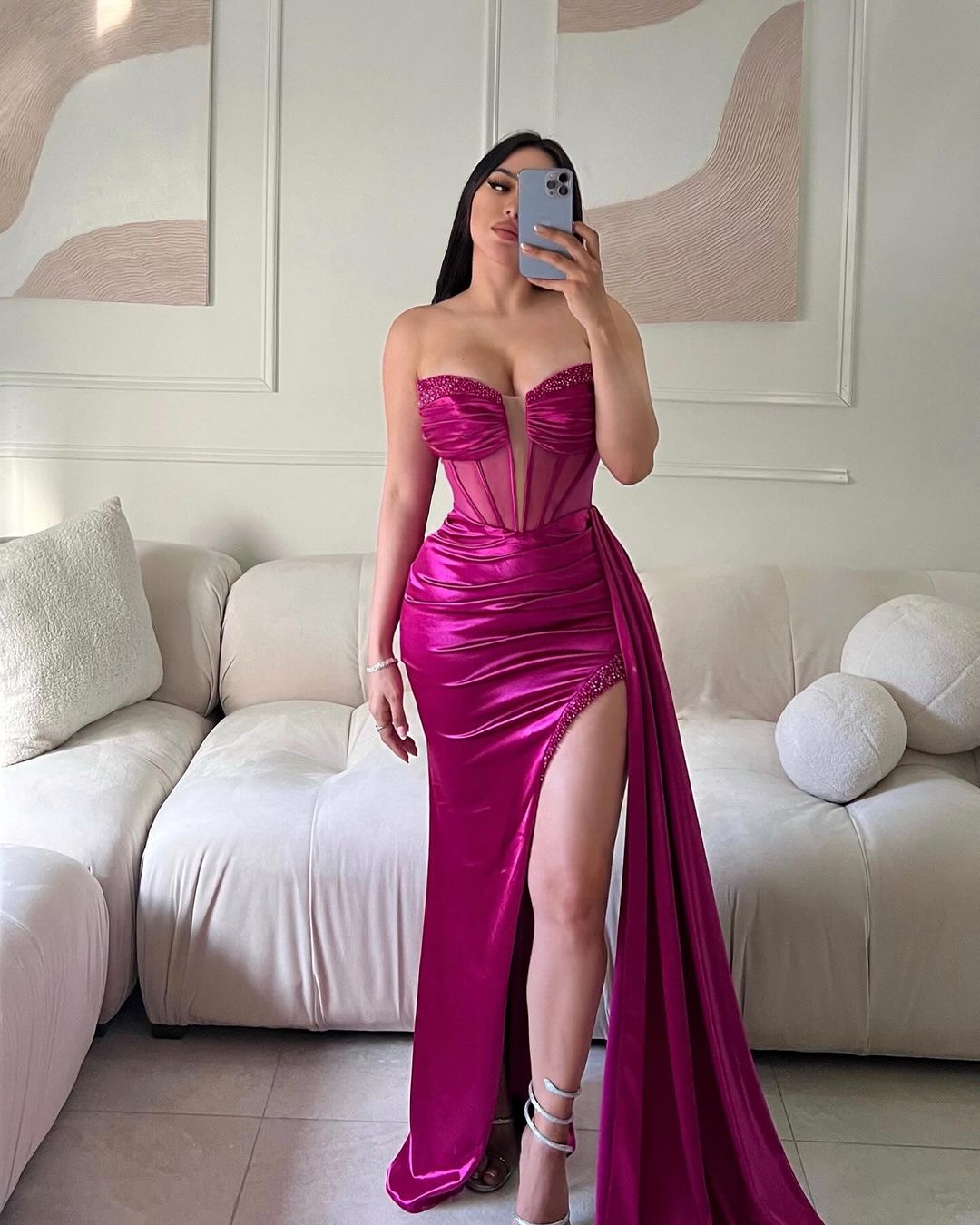 Abito da sera lungo elegante a sirena senza maniche con paillettes e spacco