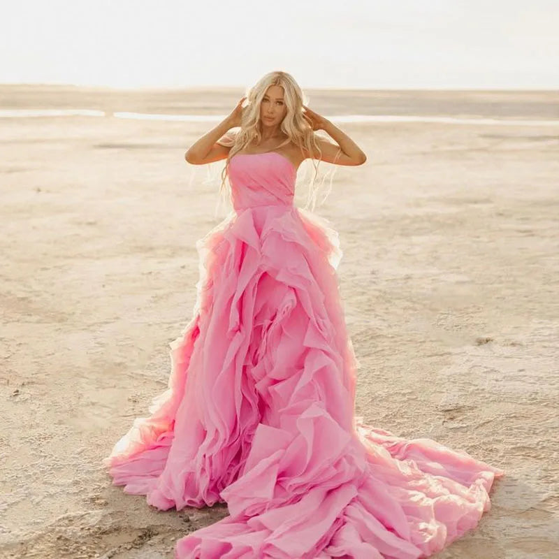 Vestidos Elegantes de Festa com Folhos em Pétalas Cor-de-Rosa Vestido Longo Sem Alças para Noivas Fotografia Vestido de Praia Boémio Vestidos de Grávida para Sessão Fotográfica