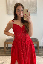Vestido longo de baile elegante em linha A com decote coração, tule e renda, ombros descobertos
