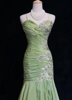 Vestido de Festa Longo Vintage Verde Sereia em Cetim com Lantejoulas e Contas, Alças Finas Y8556