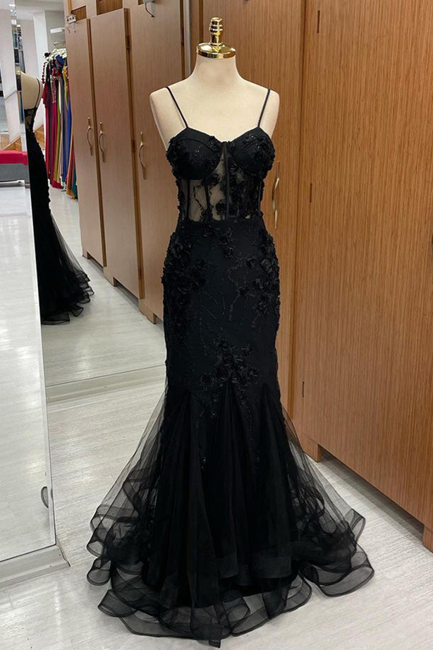 Vestido longo de baile com alças em forma de coração, apliques de sereia e tule