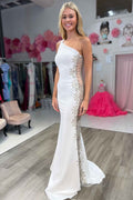Vestido Formal Longo Branco Sereia com Um Ombro e Contas