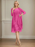 Etui/Säulenförmiges Kleid mit Illusion, knielang, aus Spitze und Chiffon, Brautmutterkleid mit herabfließenden Rüschen und Pailletten