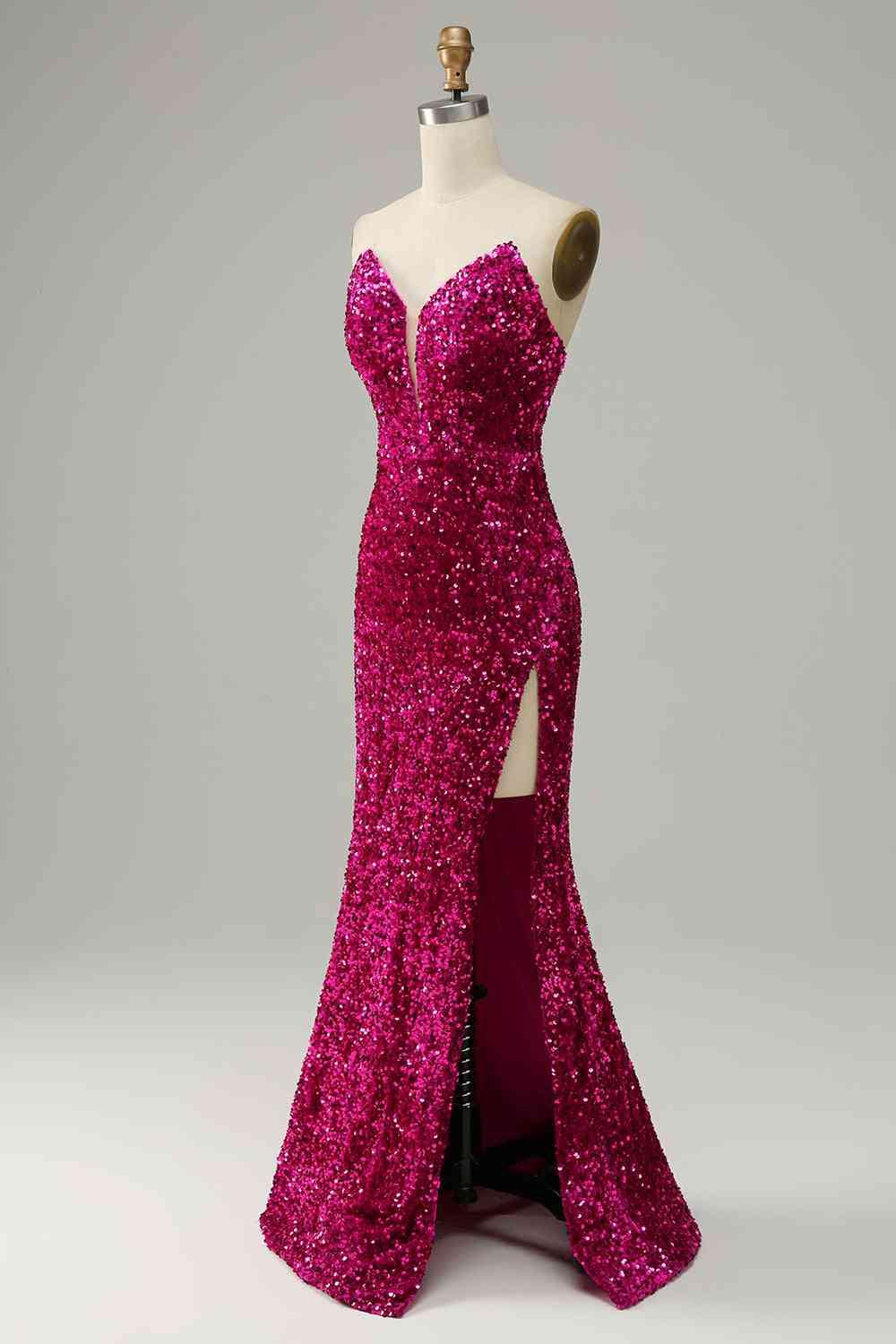 Vestido de Baile Sem Alças com Lantejoulas e Fenda SYP112