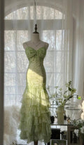 Vestido de Baile Longo Verde Esmeralda com Decote Coração, Camadas de Chiffon e Contas Y8558