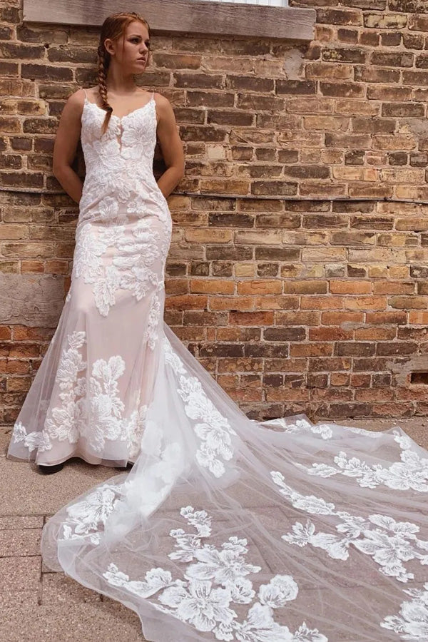 Vestidos de Noiva Lindos com Alças Finas Estilo Sereia e Aplicações
