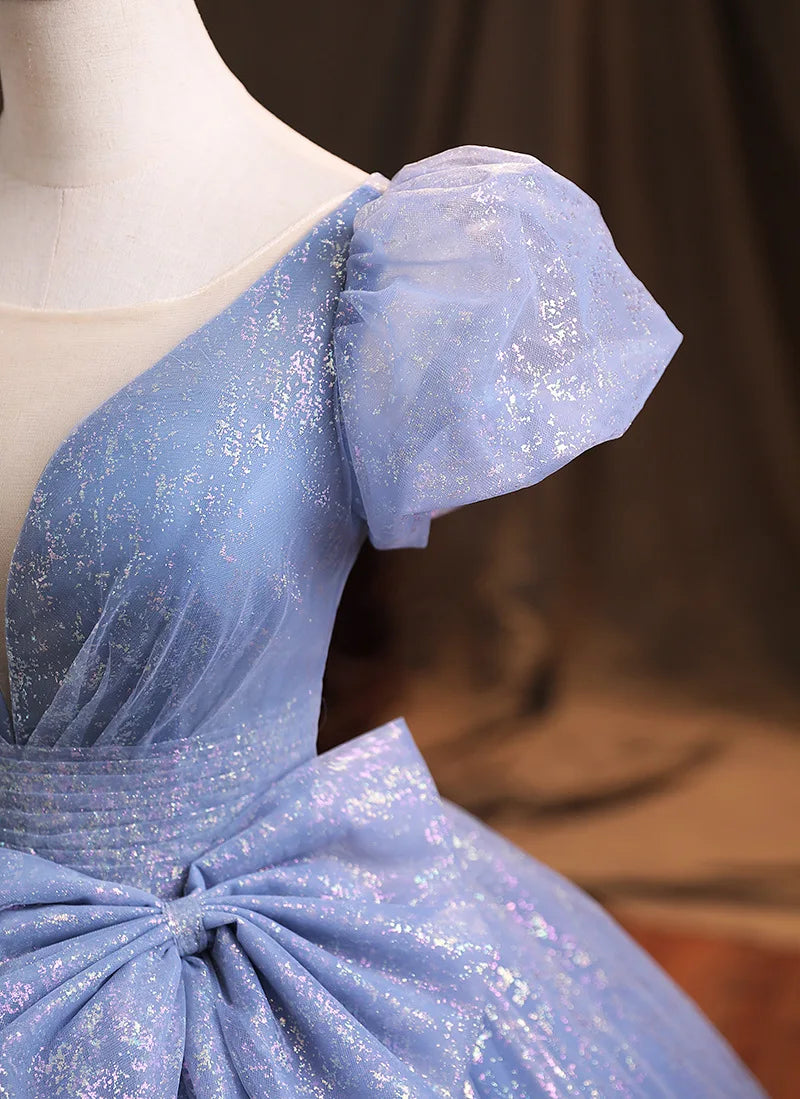 Vestido de Baile para Festa de 15 Anos Elegantemente Concejado com Abertura de Apertar nas Costas