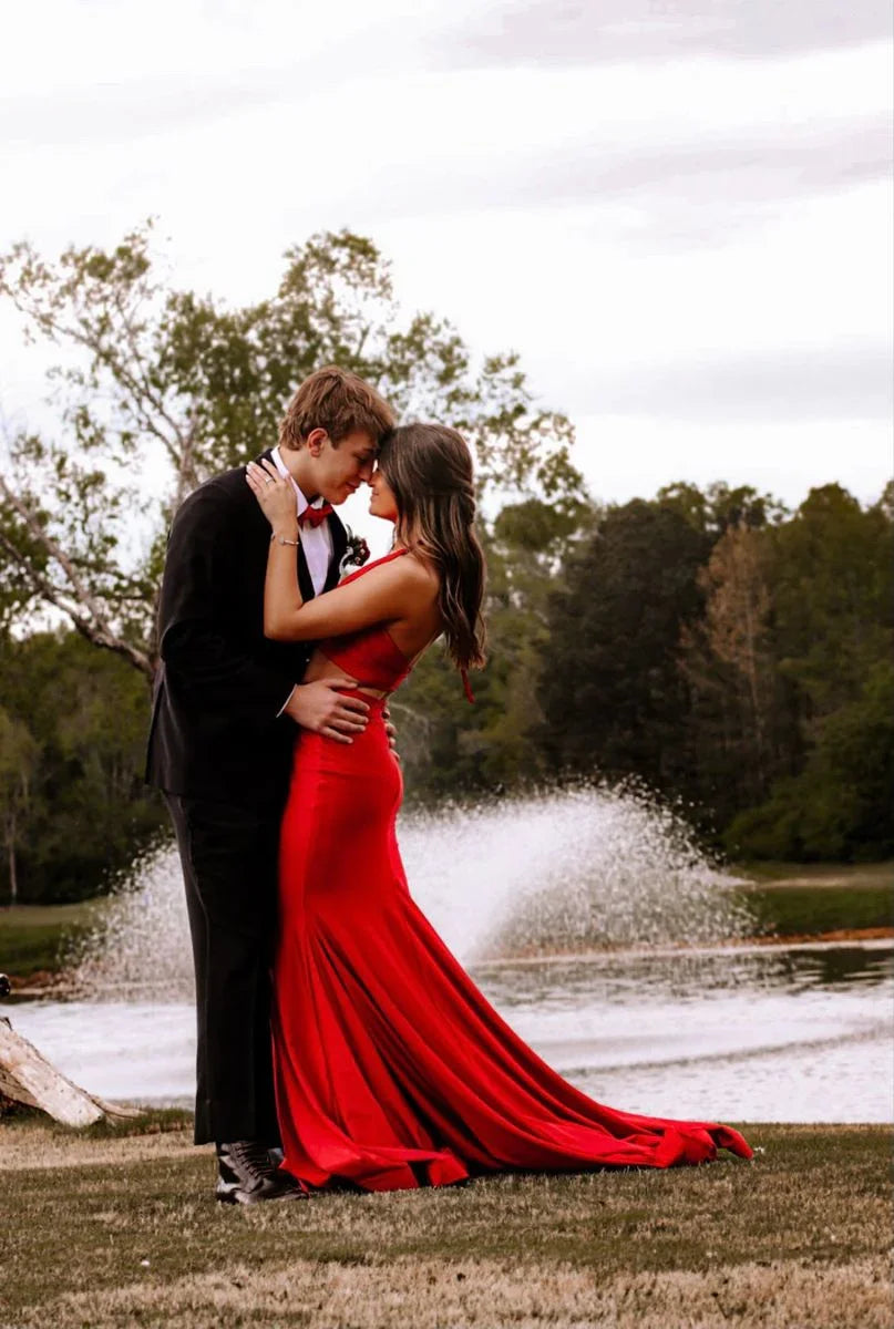 Robe de soirée longue en satin rouge séduisante avec traîne Y4172