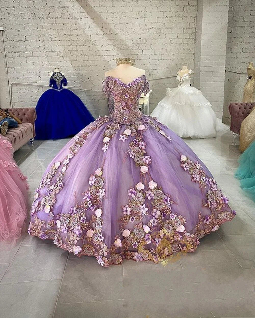 Vestidos de Baile de Miúda de 15 Anos com Ombros Descobertos, Contas e Alfazema, Vestidos de Princesa para Festa de 16 Anos S26700
