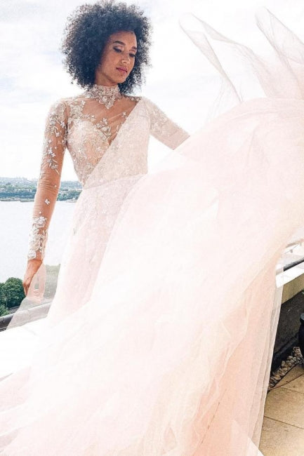 Vestido de novia elegante de cuello alto con encaje y mangas largas