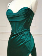 Vestido largo de satén para baile de graduación con escote corazón verde Vestidos de noche verdes Y4395