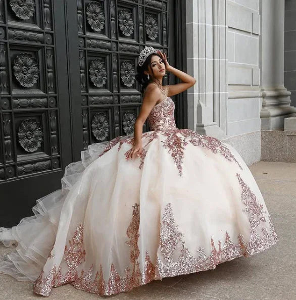 Robe de bal princesse bouffante cœur or rose Robe de 16 ans Appliqué perlé Robes de quinceañera Y827