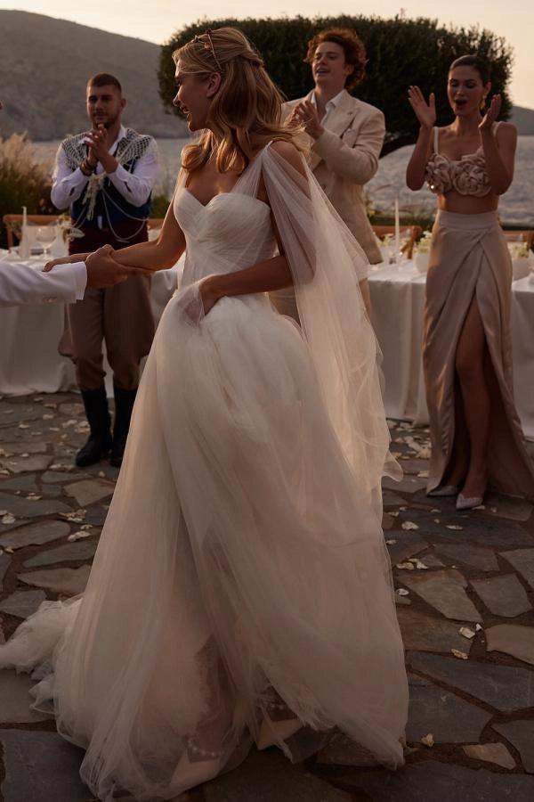 Ivory A Line Wedding Dress Sweetheart Flowing Tulle Cape Chapel Train Boho Gown