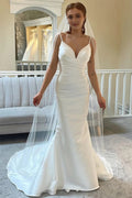 Robe de mariée ivoire à bretelles spaghetti, dos nu, coupe trompette