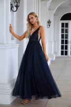 Abito da sera lungo da damigella in chiffon con scollo a V, ricamo in tulle, stile strascico, per festa di matrimonio, ballo di fine anno 28128
