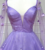 A-Linien-Ballkleid aus floraler Spitze mit Cape-Ärmeln 