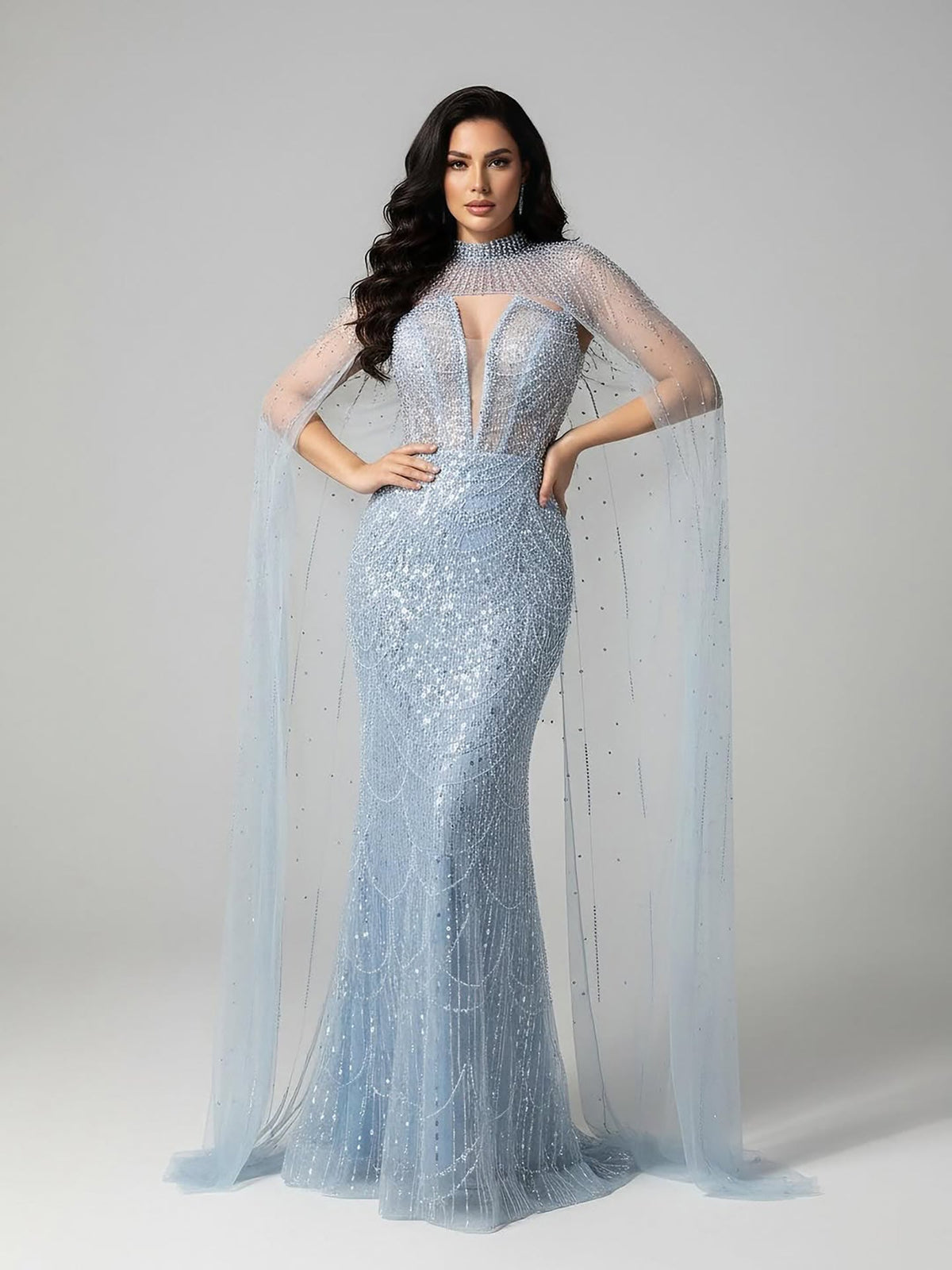 Robe de soirée de luxe en perles couleur nude avec traîne en tulle LA72189A