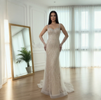 Abito da sera sirena in pizzo lussuoso con perle e guanto bianco nude LA72345E