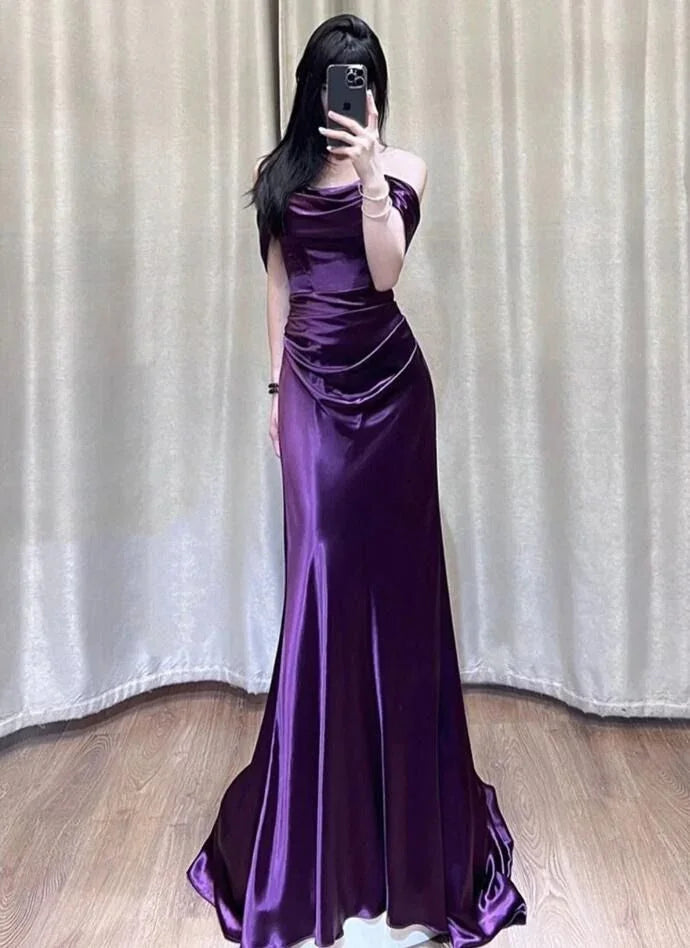 Vestido Longo de Cetim Roxo com Ombros Descobertos para Noite Y7372