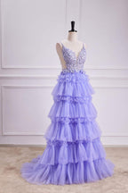 Vestido longo de baile em linha A com decote em V profundo, camadas florais e lavanda